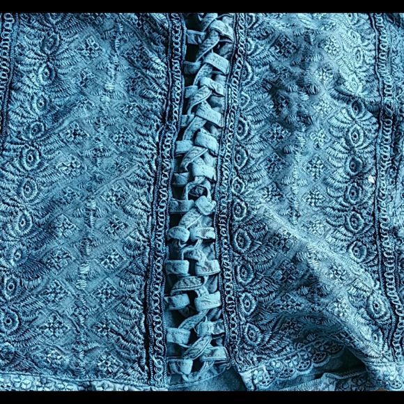 Crop top - Picture 3 of 5